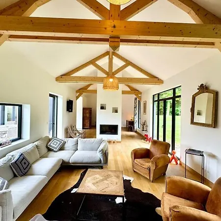 Au Grand Domaine De بيت للعطل *